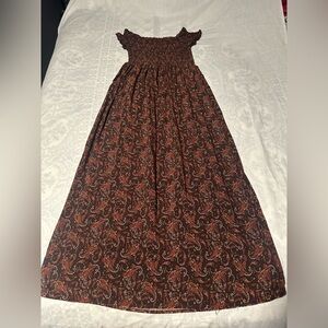 Lark + Grey Chic Paisley Print Maxi Dress in Brown 100% viscose